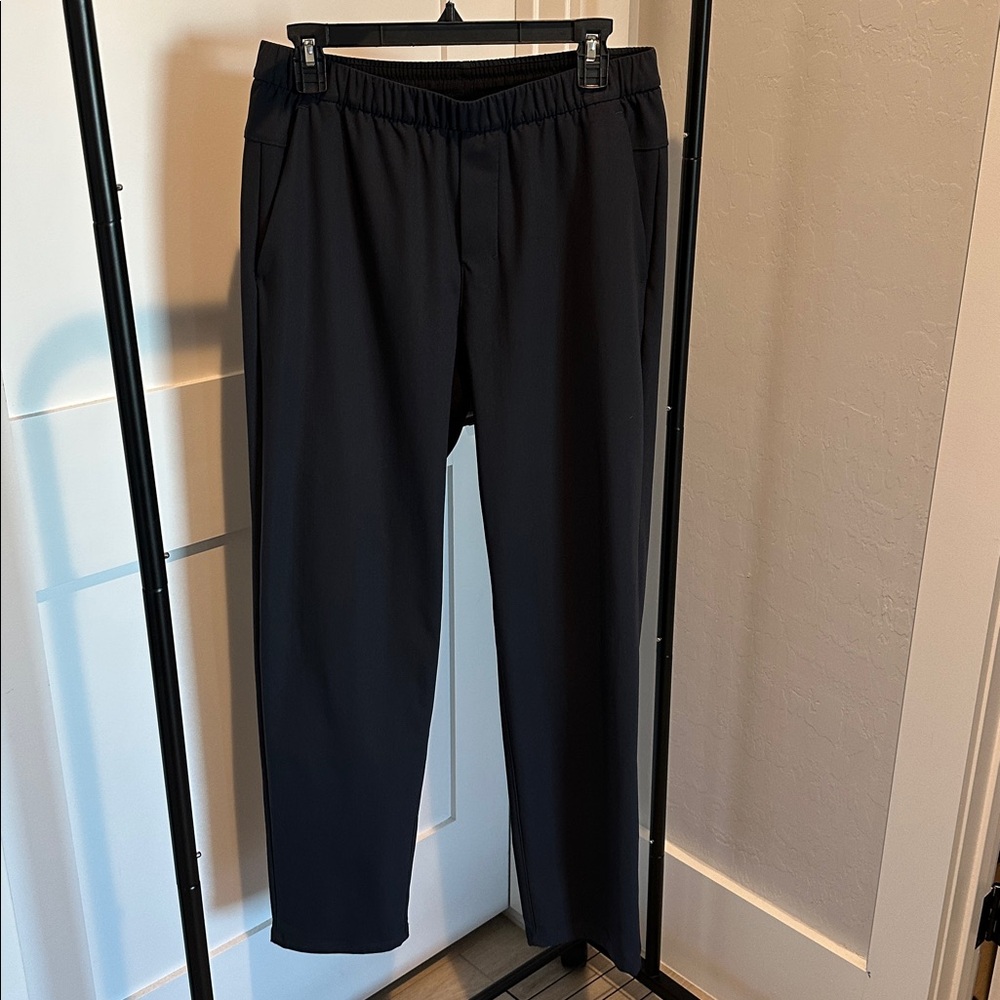 Lululemon Men’s ABC Warpstreme pull on pant Black Elastic Waist Pants
